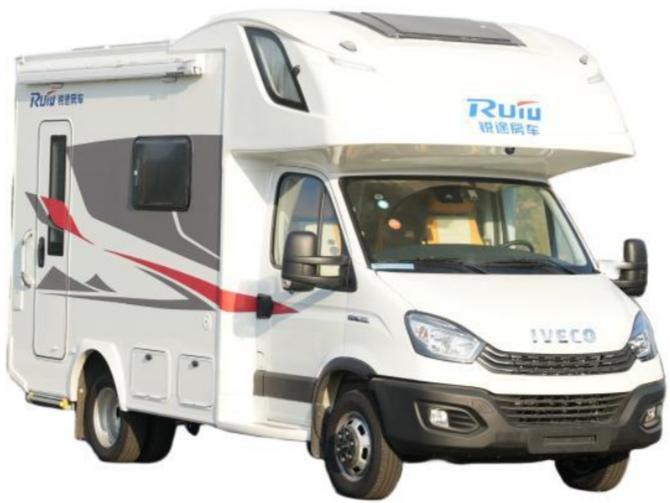 依維柯歐勝C型后廚衛大額頭房車 依維柯歐勝C型后廚衛大額頭房車